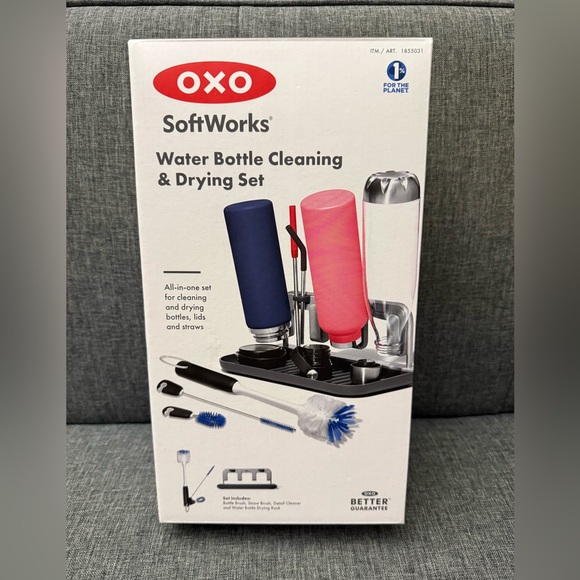 OXO SoftWorks Water Bottle Cleaning & Drying Rack with Brushes - Picture 2 of 7